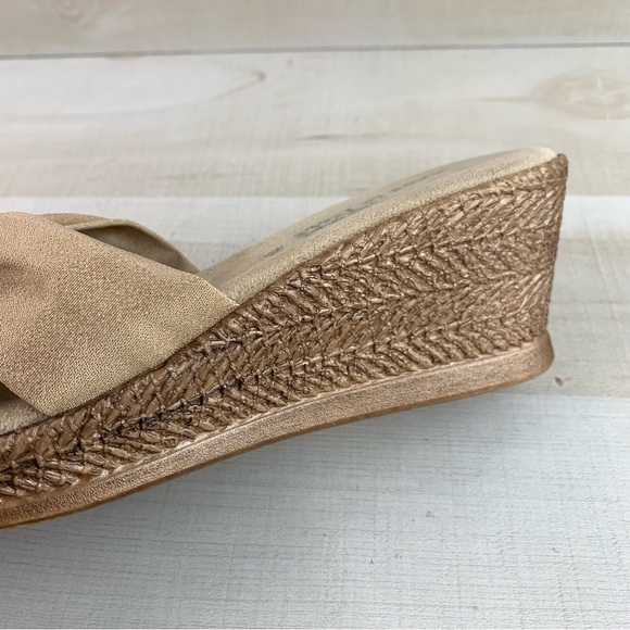 Tuscany Bronze Wedge Sandals - Picture 11 of 11